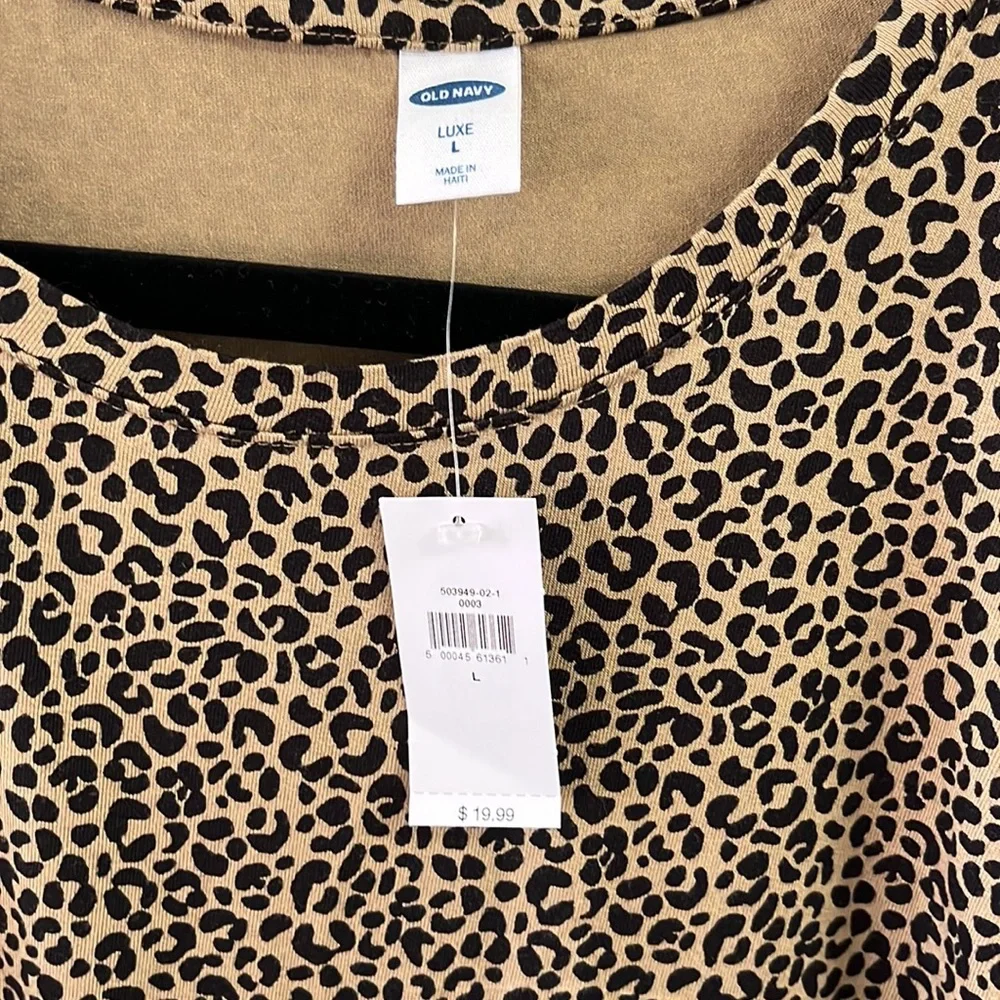 Leopard Top - Picture 2 of 2